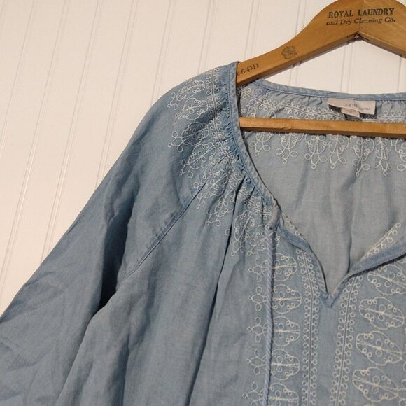 J Jill Denim Chambray Peasant Top Size M 100% Tencel Embroidered Tassels Boho - Picture 3 of 8